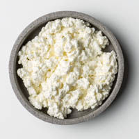 körniger frischkäse