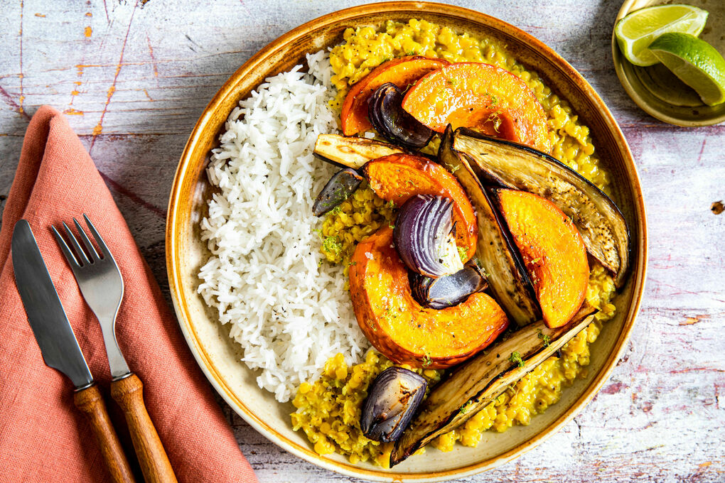 Kokos-Linsendal mit Curry und Limette dazu Auberginen-Kürbis-Gemüse und Reis