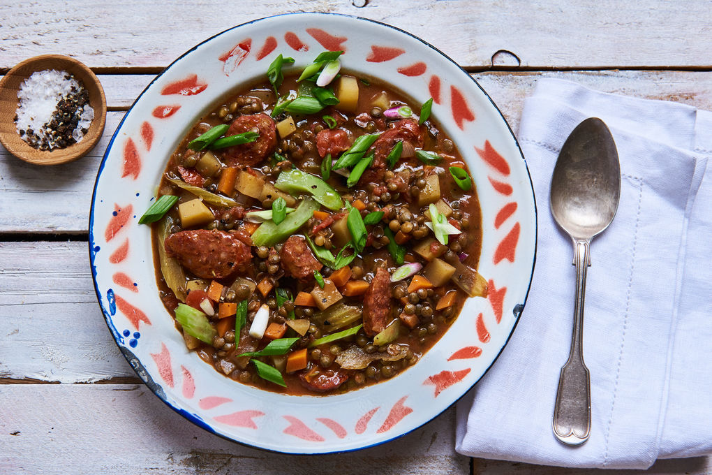 Mediterraner Linseneintopf mit Chorizo