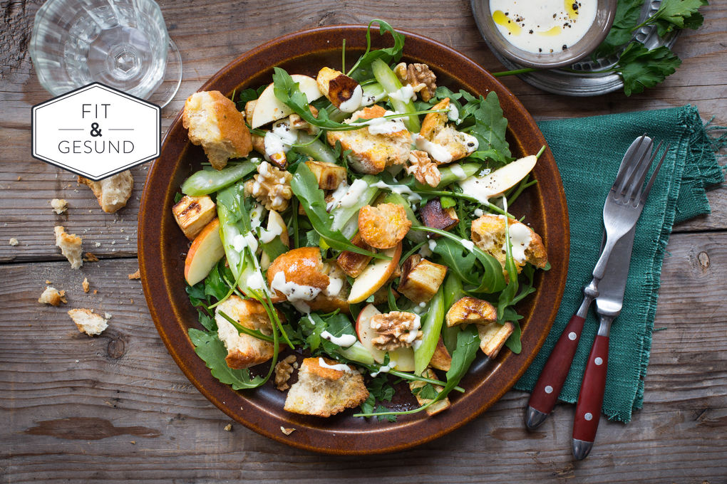 Waldorfsalat mit Pastinaken und selbstgemachten Croutons