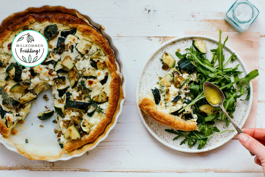 Französische Zucchini-Quiche mit Feta und Thymian