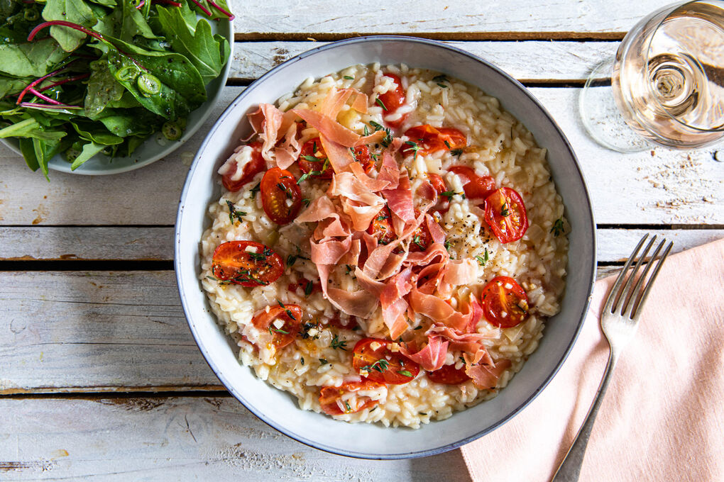 Serrano-Tomaten-Risotto mit Zitronenthymian und Rucolasalat