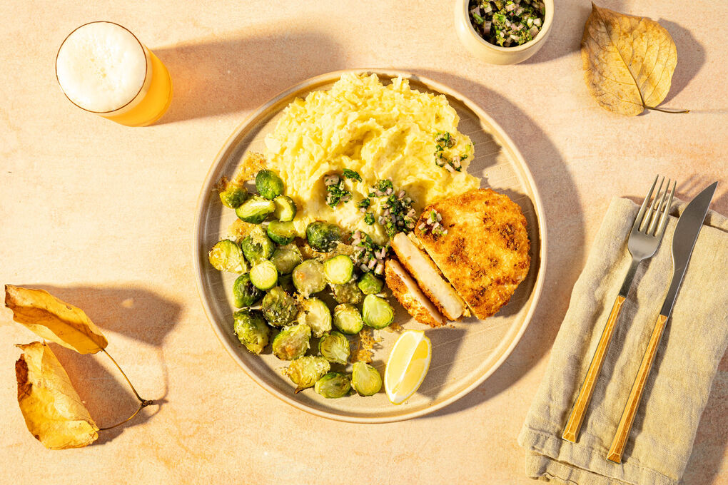 Special: Sellerieschnitzel mit Kapernsauce dazu Kartoffelpüree und Rosenkohl mit Käse