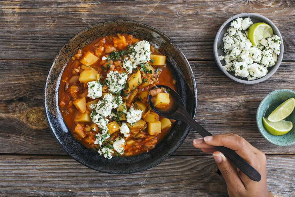 Kartoffel-Borlotti-Eintopf mit Hirtenkäse