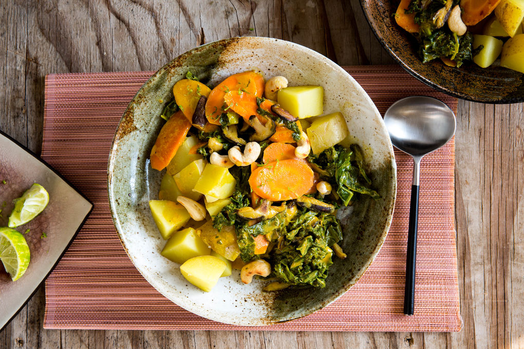 Grünkohl-Curry mit Shiitake und Kartoffeln