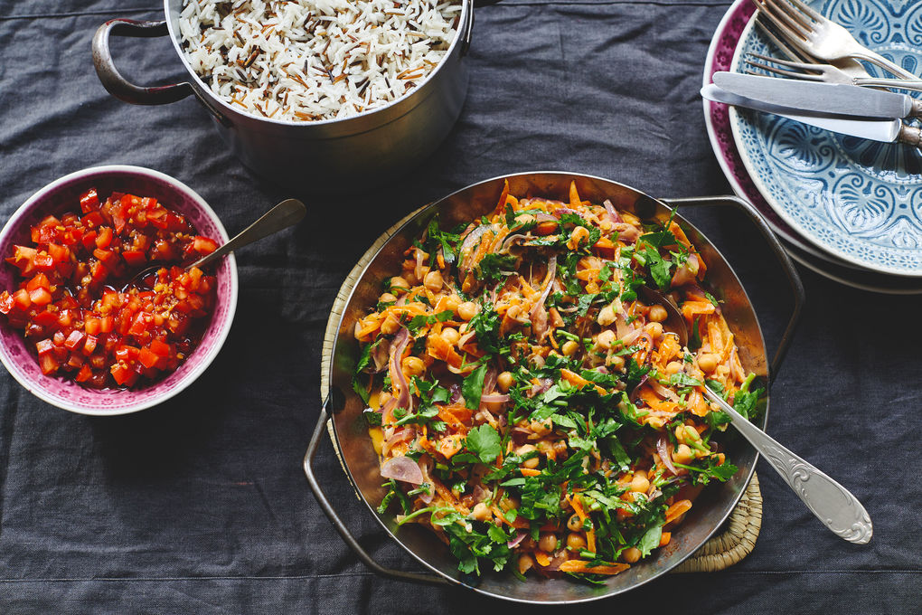 Indisches Kichererbsen-Curry mit Tomaten-Tamarinden-Chutney