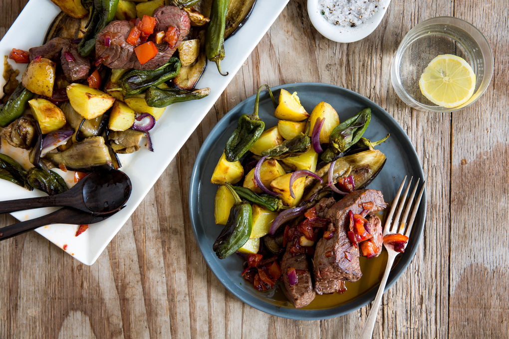 Rinderhüfte an Tomatenrelish mit mediterranem Grillgemüse