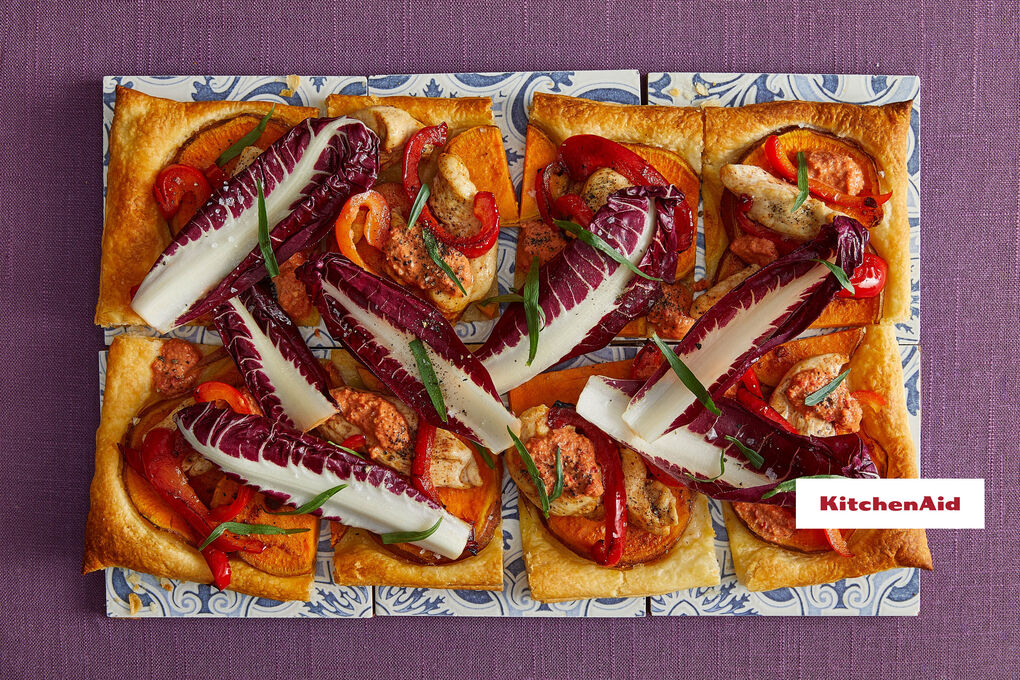 Special: Bunte Hähnchentarte mit Radicchio, Muhammara und Estragon