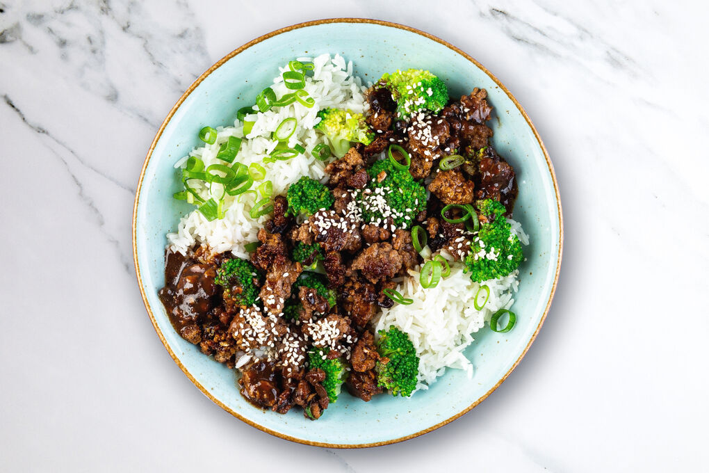 Asiatische Brokkoli-Hackfleisch-Pfanne mit Schweinehack und Jasminreis