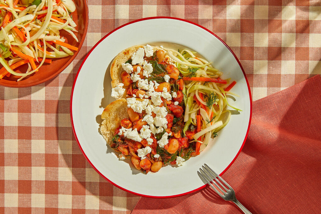 Superfix: Griechische Bohnen auf Pita mit süß-saurem Weißkohlsalat