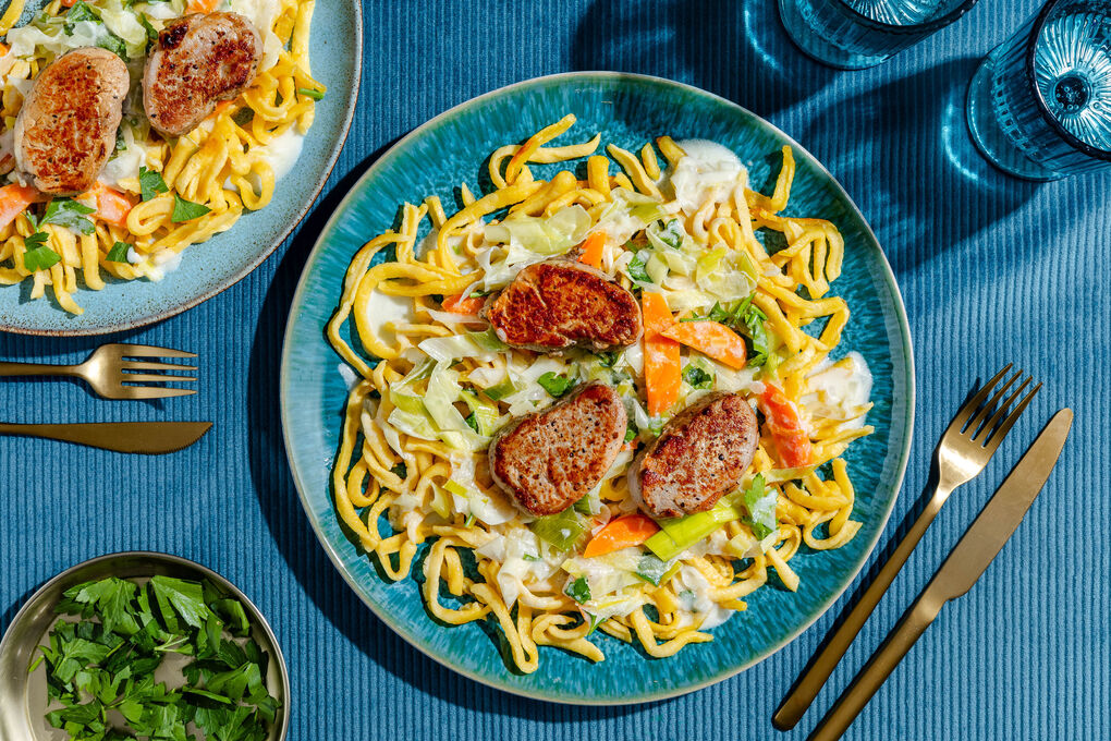 Cremiges Schwabentöpfle mit Gemüse und frischen Spätzle