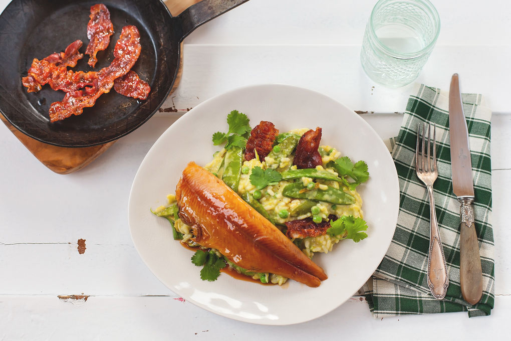 Wasabi-Risotto mit asiatisch marinierter Rauchforelle und Bacon