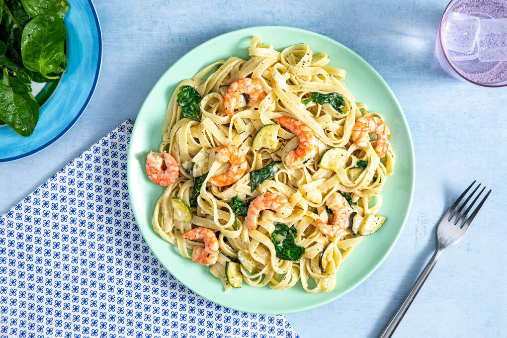 Superfix: Cremige Garnelen-Zitronen-Pasta mit Zucchini und frischem Spinat