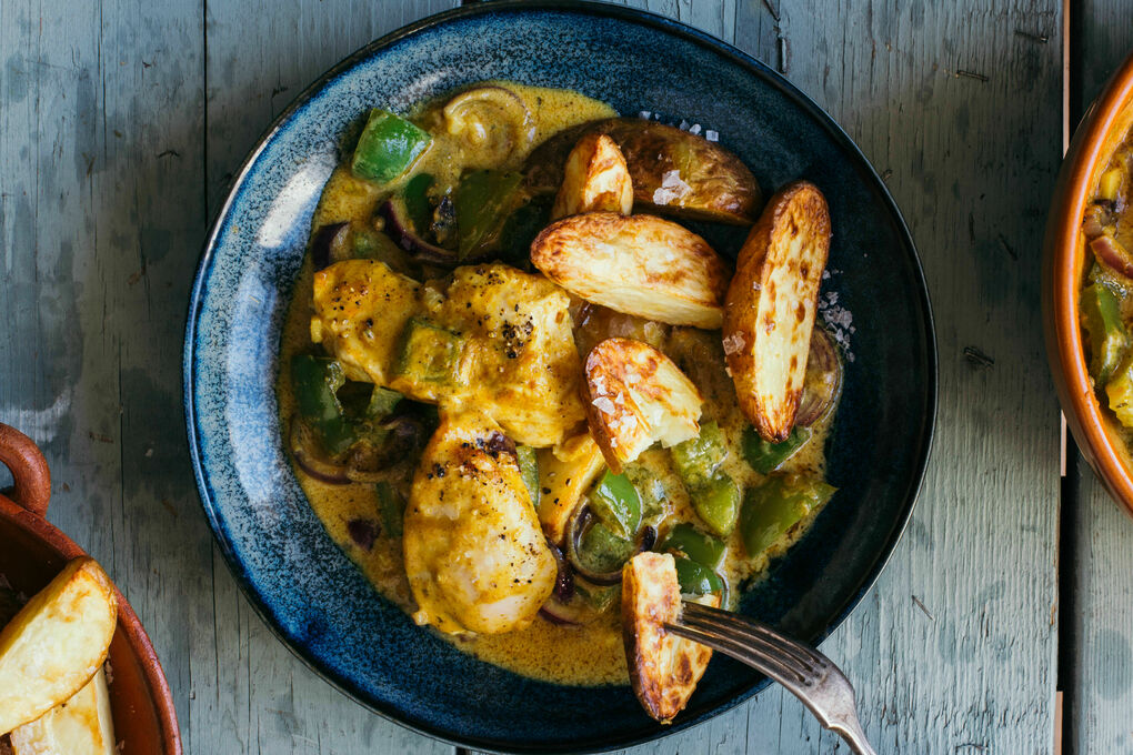 V1: Korma-Hähnchen aus dem Ofen mit gebackenen Kartoffeln
