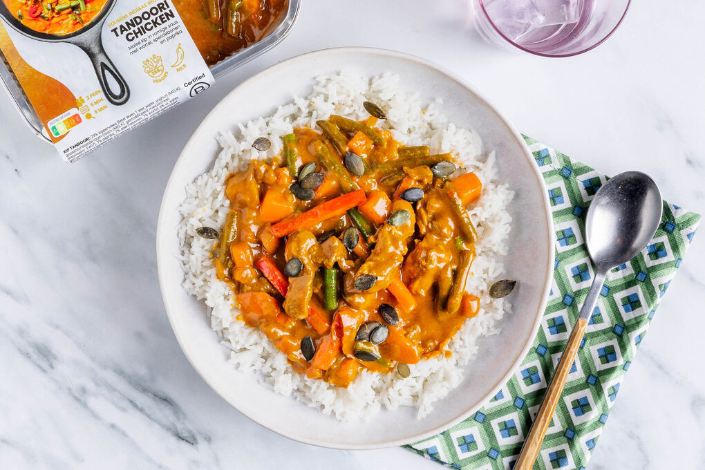 Extraschnell: Tandoori-Hähnchencurry mit Jasminreis und Kürbiskernen