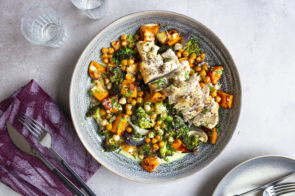 Süßkartoffel-Hähnchen-Curry mit Brokkoli und Rosinen