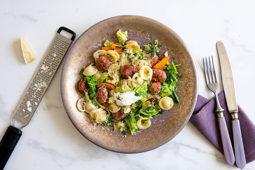 Cremige Orecchiette mit Wirsing und Salsiccia