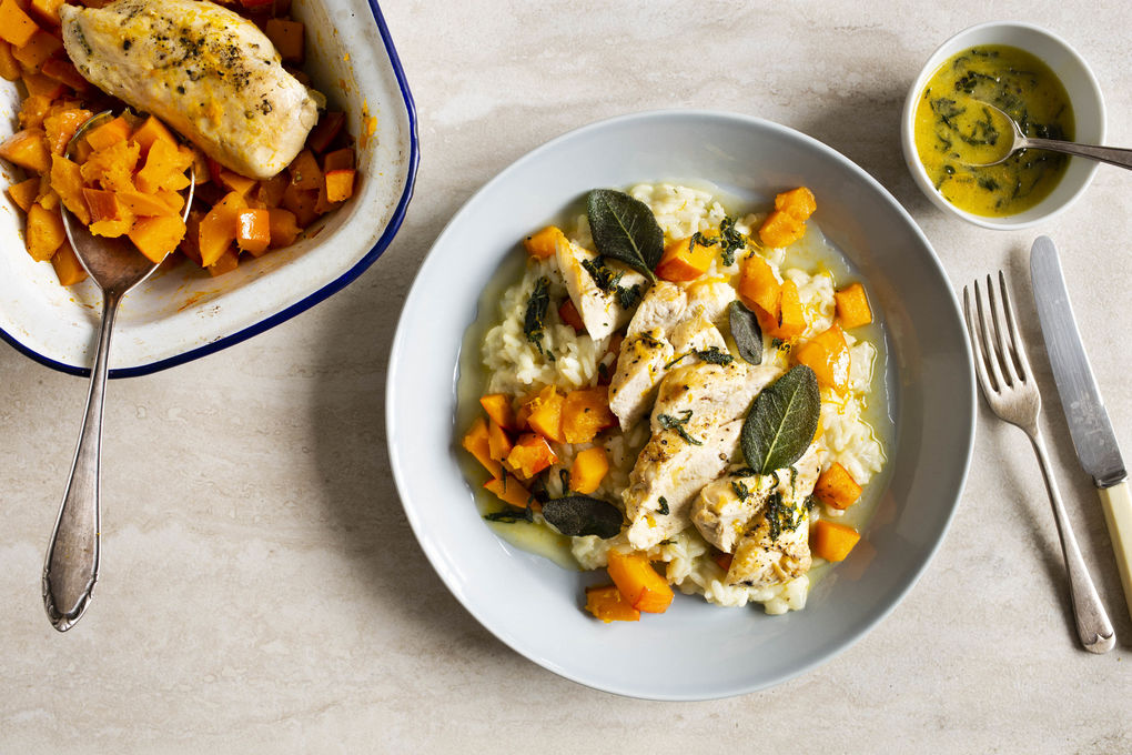 Herbstliches Kürbis-Hähnchen-Risotto mit Salbei und Orange