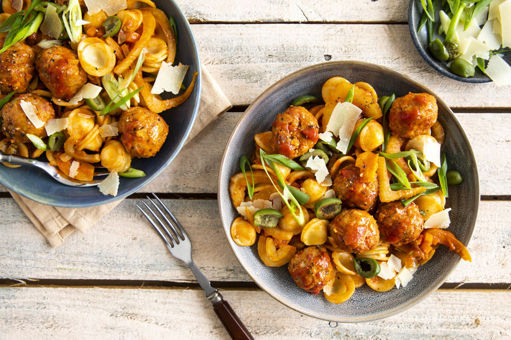 Fenchel-Pasta mit saftigen Hackbällchen aus Schweinehack und Salsiccia