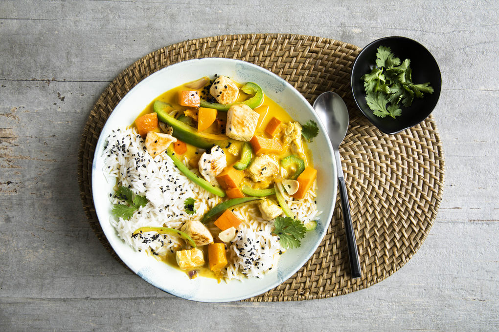 Hähnchencurry mit Hokkaidokürbis dazu Basmatireis mit schwarzem Sesam