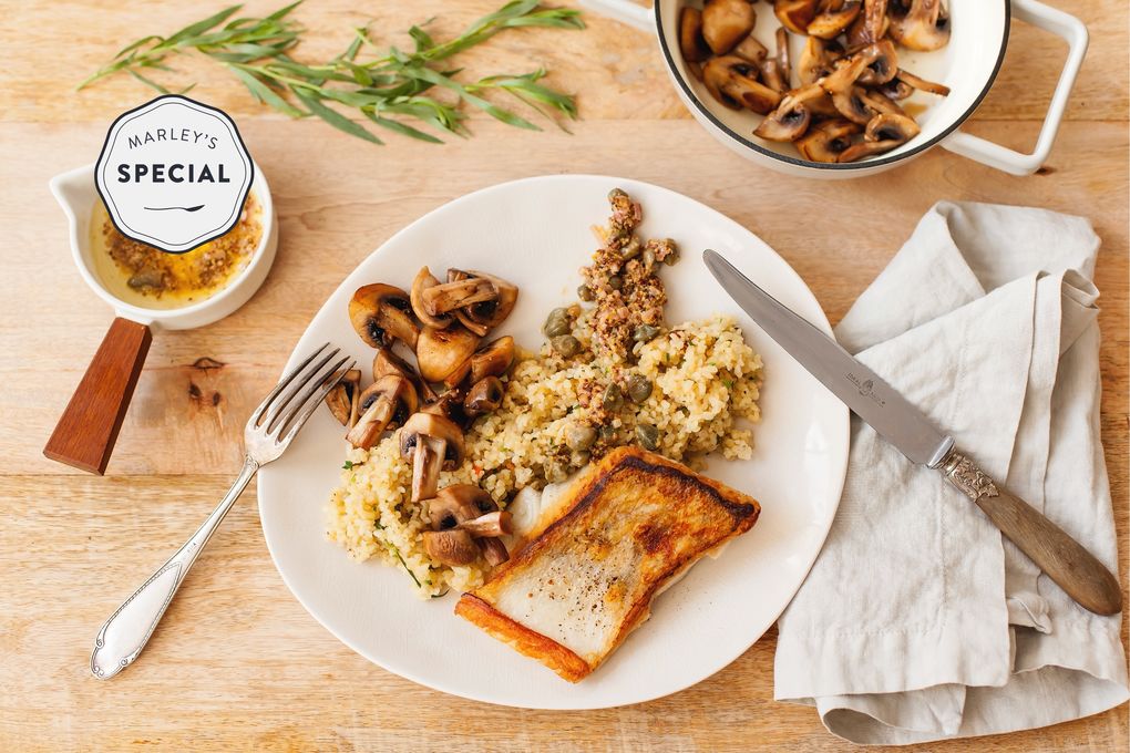Knusper-Zander mit Bulgur, Champignons und Kapern-Senf-Butter