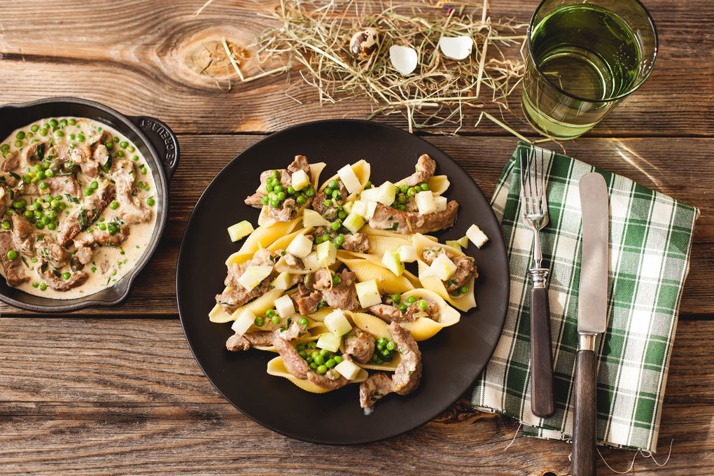 Gefüllte Conchiglioni mit Rindersteakstreifen und cremigem Gemü