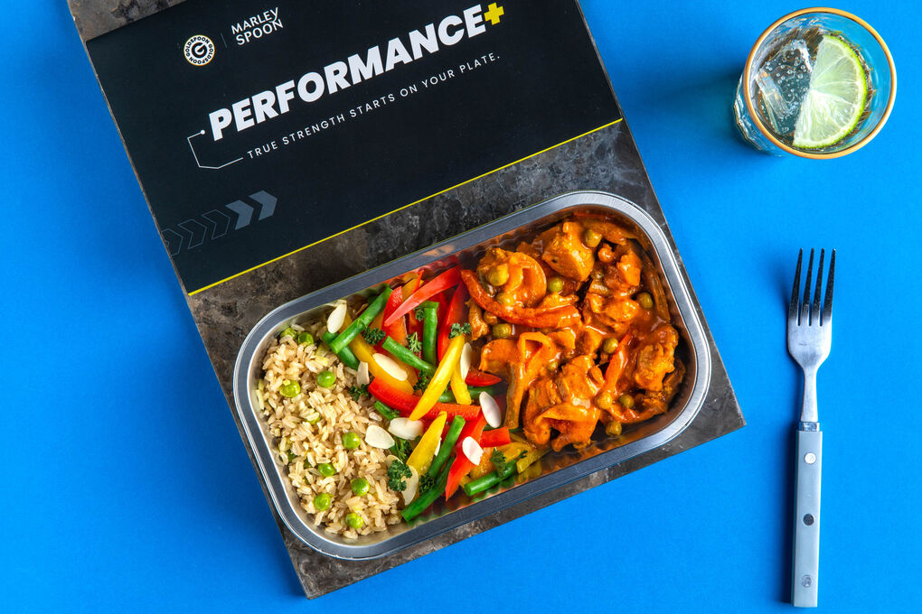 Indisches Hähnchencurry Madras-Style mit Naturreis und Gemüse