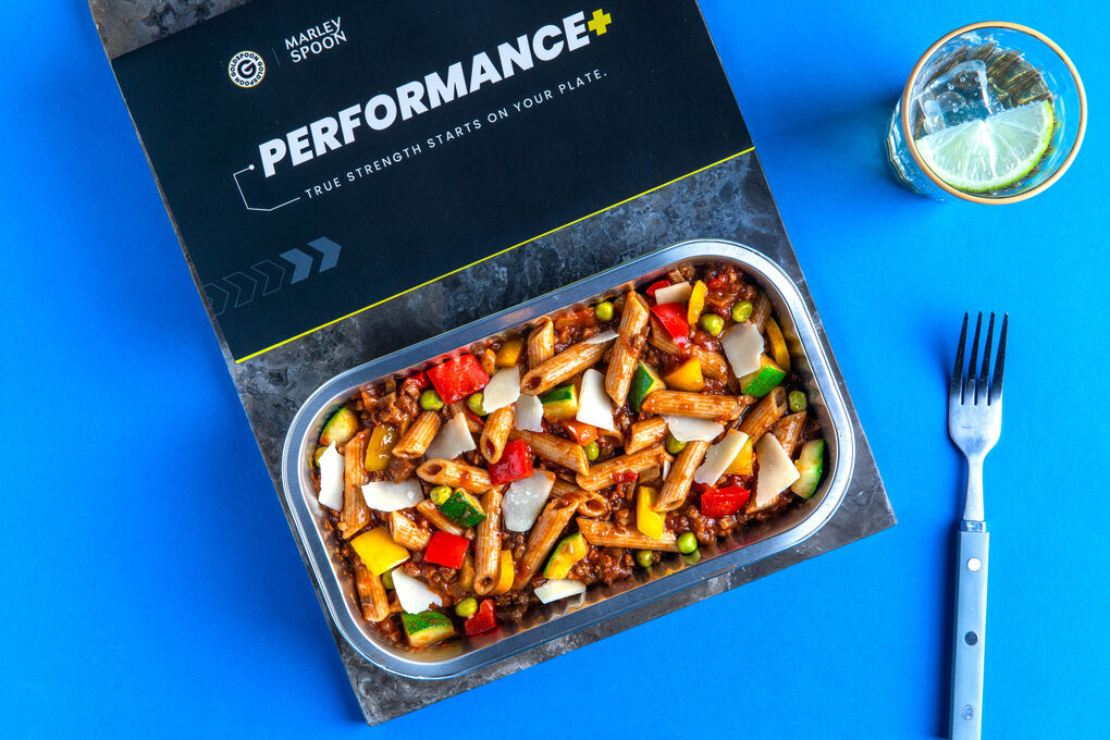 Vegetarische Bolognese mit Vollkornpasta und Sambal-Auberginen (pikant)