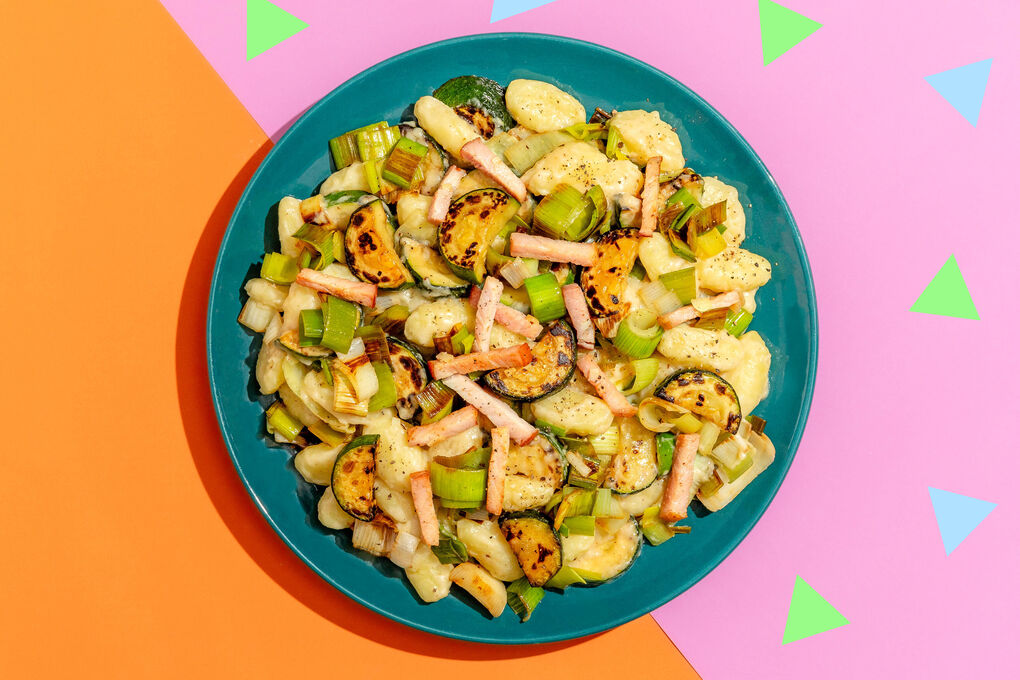 Gnocchi mit geräuchertem Hähnchen an grünem Gemüse