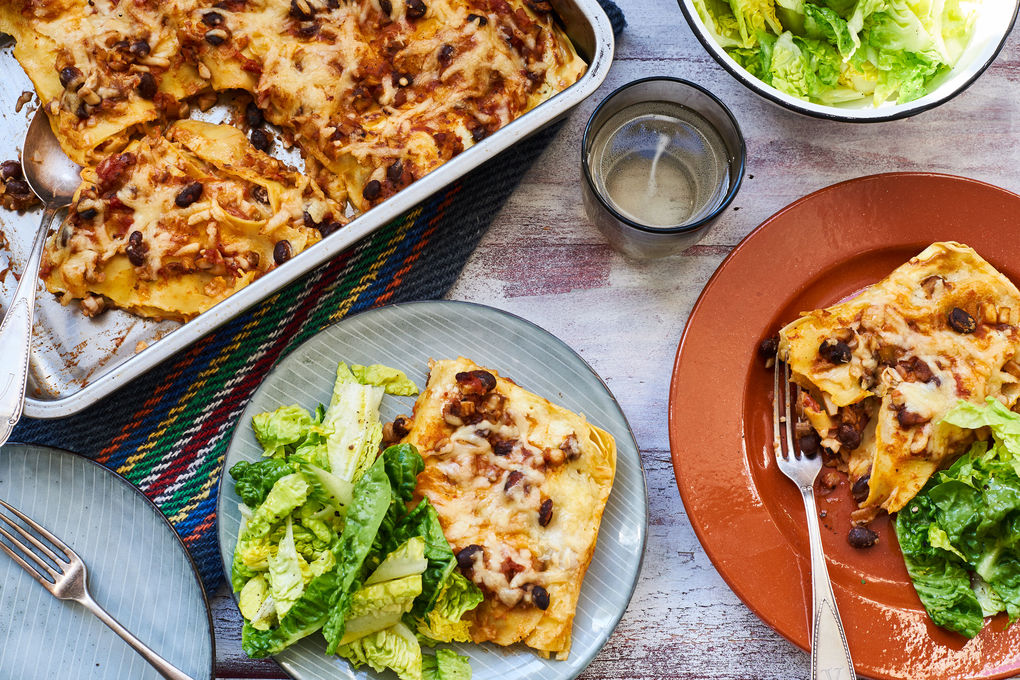 Tex-Mex Lasagne mit Champignons und schwarzen Bohnen