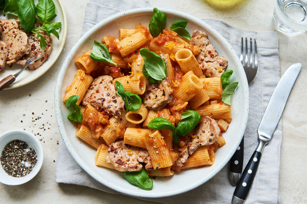 Saftiges Schweinefilet mit Orangen-Fenchel-Rigatoni