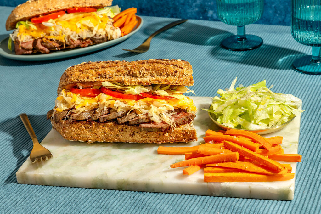 American Beef Sandwich mit Bio-Rind und gebackenen Karotten