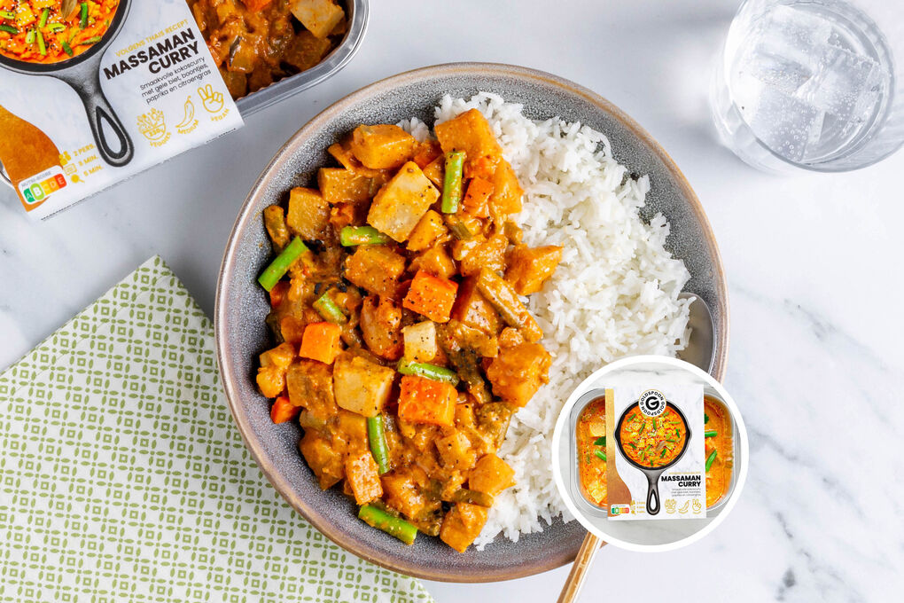 Veganes Massaman-Curry mit Jasminreis