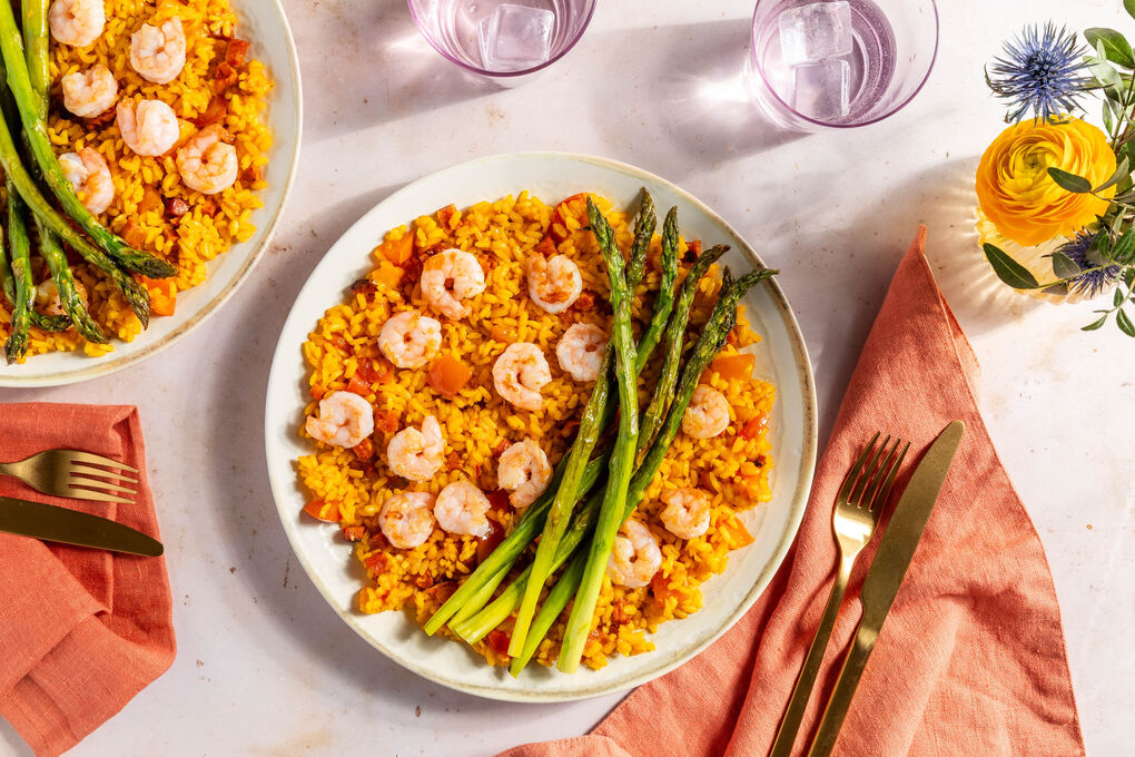 Garnelen-Chorizo-Paella mit grünem Spargel fruchtig-fein mit Safran und Tomate