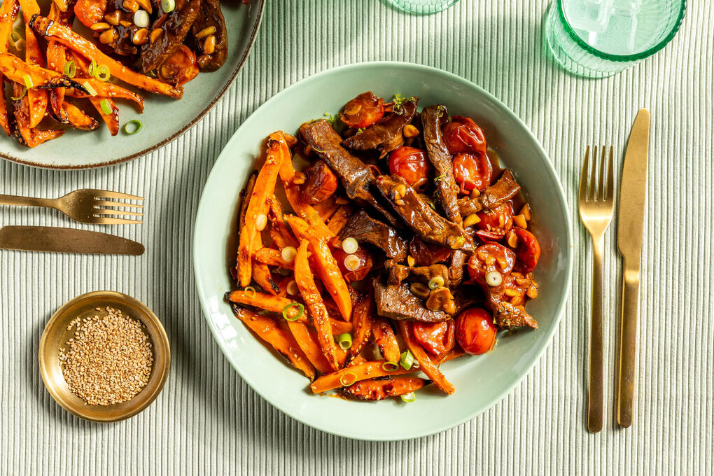 Asia-Steak-Wok mit Bio-Rind und pikanten Süßkartoffelpommes