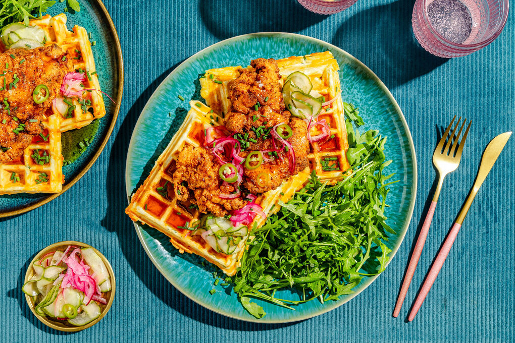 Southern Fried Chicken & Waffeln Tennessee-Style mit pikanten Pickles