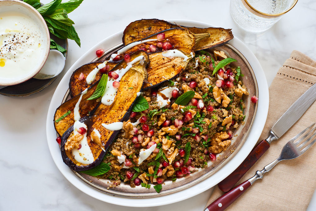Quinoa mit Granatapfel und gegrillter Aubergine