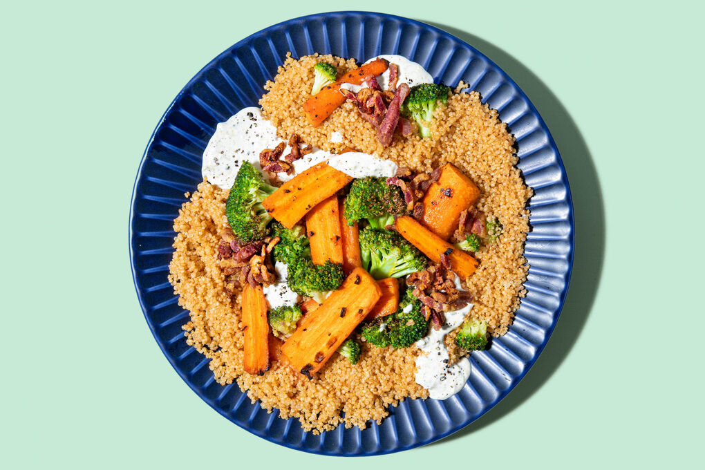 Tex-Mex-Karotten mit Brokkoli und Speck auf Quinoa mit Zitrussauce