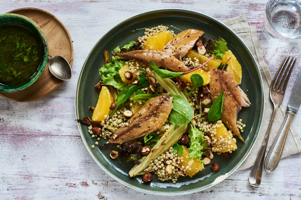 Geräucherte Makrele mit Buchweizen-Salat und Fenchel