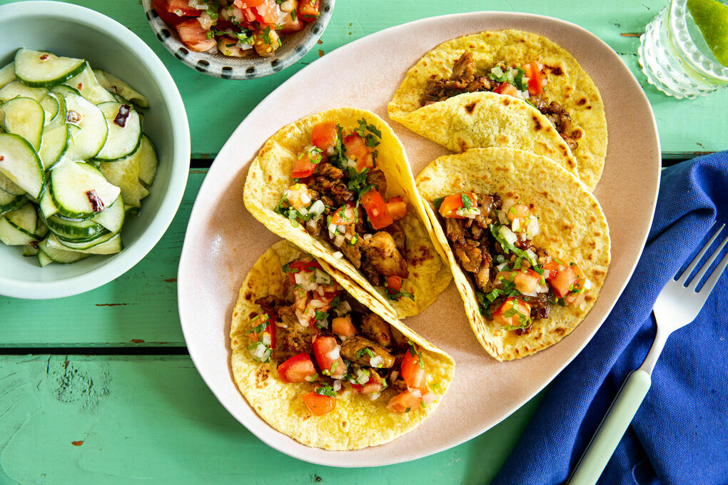 Winterspecial: Carnitas vom Schwein mit Gurkensalat auf Minitortillas