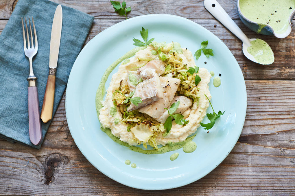 Feiner Seelachs mit Liebstöckel-Sauce & Selleriepüree