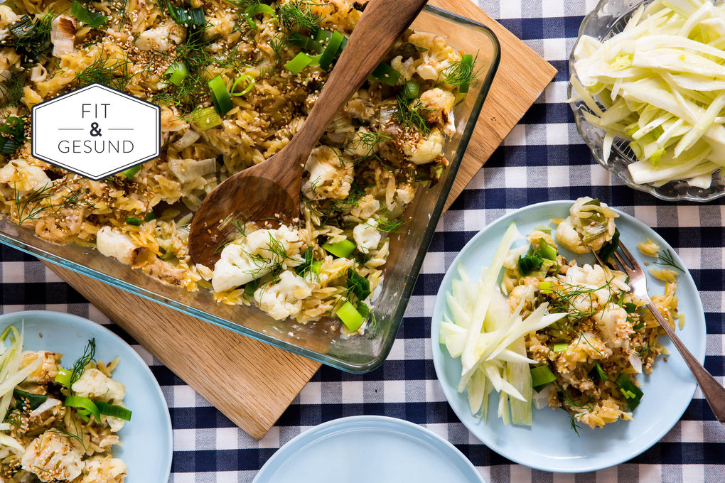 Kokos-Risoni-Auflauf mit Blumenkohl und Fenchel-Salat